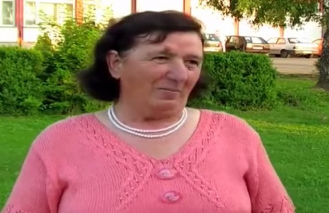 Hit na internetu: Baka iz Banjaluke  opisala kako se nekada gubila nevinost (VIDEO)