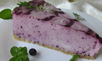 Čizkejk od borovnice i aronije