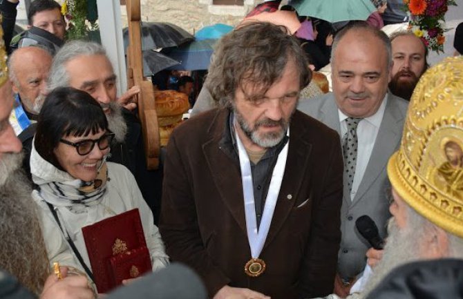 Amfilohije  Kusturici uručio orden Svetog Despota Stefana Lazarevića