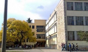 Odgovornost direktora škola ne može biti samo prema ministru