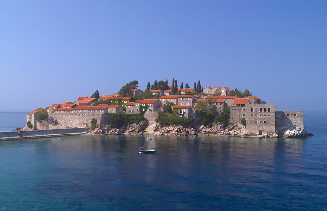 Sveti Stefan: Na bovama pronađeno beživotno tijelo 