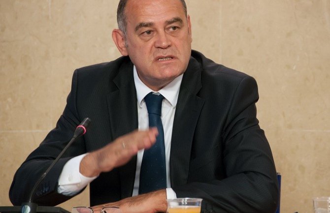 Simović: Uspješno i bez privilegije 100 dana poštede