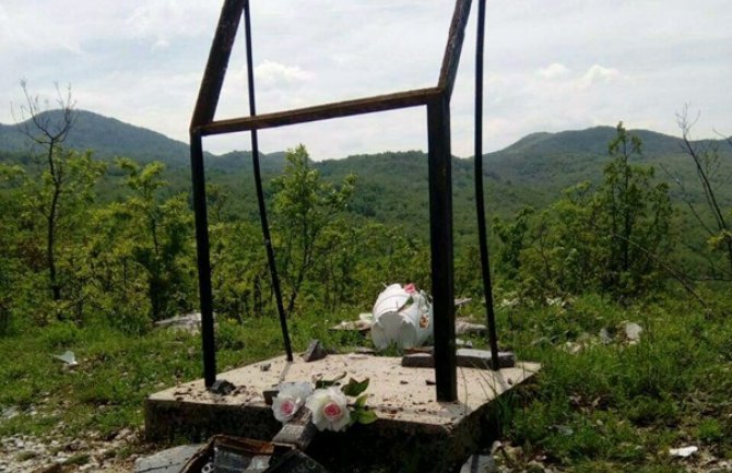 Uništili spomenik i infrastrukturu u nikšićom selu Bistrice