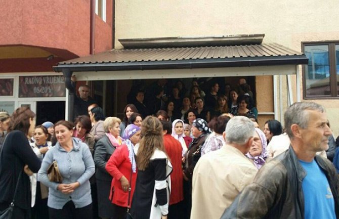 Ako sjutra ne dobijemo pozitivna rješenja, blokiraćemo put ka Kosovu