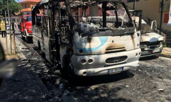 Albanija: Izgorio autobus, jedna osoba poginula, 12 povrijeđenih