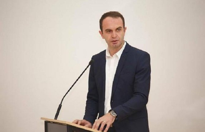 Đeljošaj: Povući kandidaturu Tatjane Bečanović