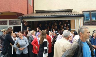 Majke iz Rožaja i danas ispred Zavoda