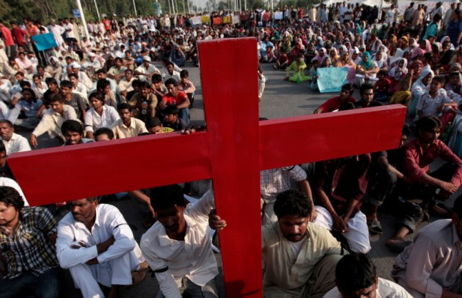 Pakistan: Zapalili učiteljicu jer je odbila prosidbu