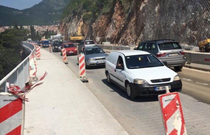 Tek od 20. juna neće biti zastoja na putu Podgorica-Budva