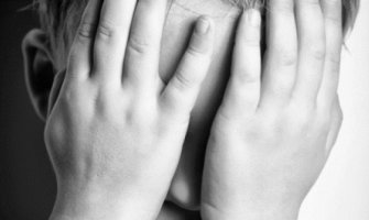 Britanac osuđen na 22 doživotne robije, silovao 200 djece