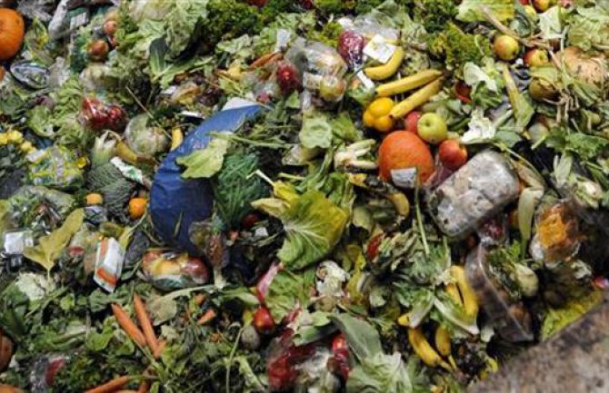 U svijetu se godišnje baci hrana vrijedna 940 milijardi dolara