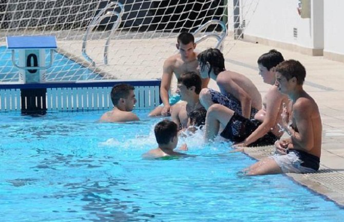 Potpisan ugovor o natkrivanju vaterpolo bazena u PG