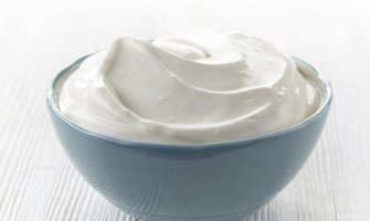 Napravite šlag bez miksera za samo 45 sekundi