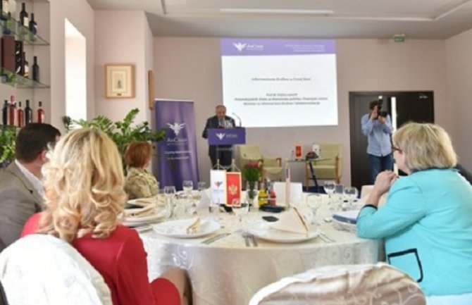 Lazović: Razvoj informacionog društva u CG  osnovnih preduslova za njen ekonomski napredak