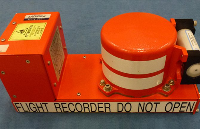 Teško oštećene crne kutije egipatskog aviona