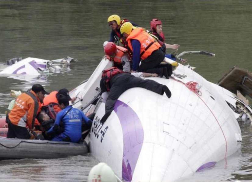 20150204T052734Z854918198GM1EB24116R01RTRMADP3TAIWANAIRPLANE