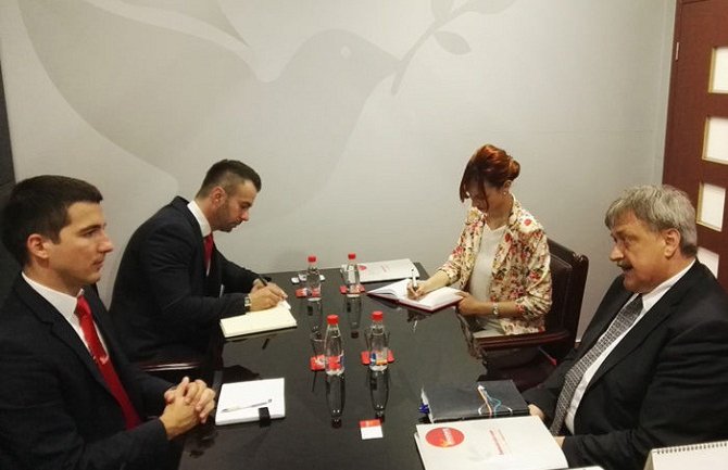 Neprihvatljivo da 27 godina imamo nesmijenjenu vlast