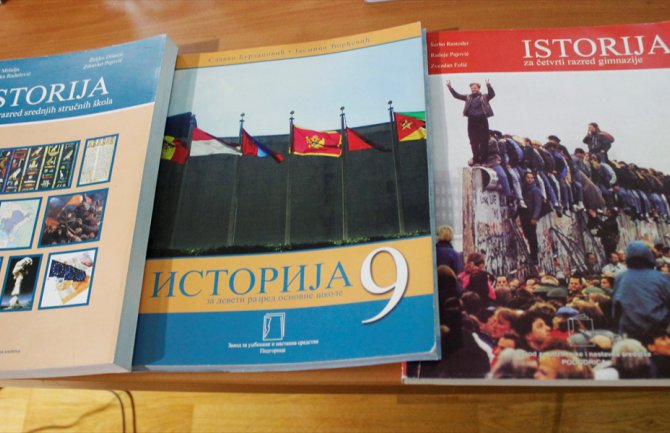 Udžbenici istorije zaobilaze činjenice o ratnim '90-im