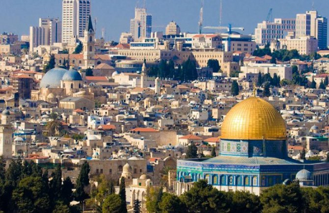 Tragedija: Dva dječaka umrla od vrućine u usijanom automobilu