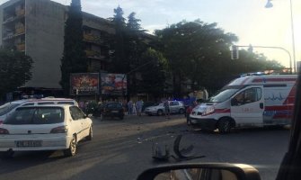 Podgorica: U udesu više vozila povrijeđene dvije osobe