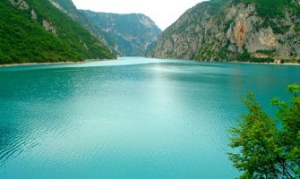 NVO  Green Home: Nadležni da riješe izlivanje otpadnih voda u Pivsko jezero