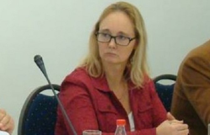 Patricia Pobrić  saslušana zbog Fejsbuk statusa, Samo nemiri mogu promijeniti stvari