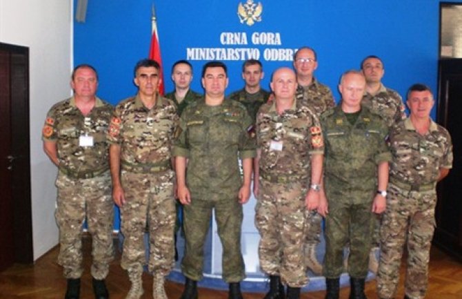 Rusi kontrolisali crnogorsku vojsku