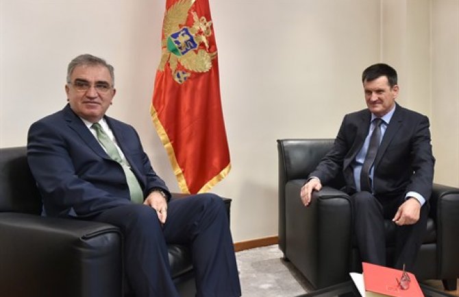 Crna Gora i Turska će nastaviti saradnju u oblasti privrede, medicine i turizma