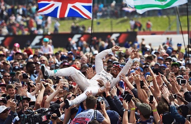 Hamilton pobijedio na Silverstonu