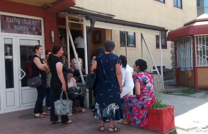 Majke iz Rožaja danas nastavile protest: Neće odustati dok se ne izbore za svoja prava