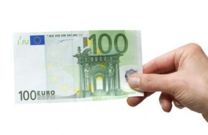 Oprez: Otkriveno 316 komada falsifikata novčanice od 100 eura