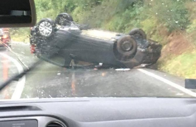 Saobraćajne nezgode u Petrovcu i Ravnoj Rijeci (FOTO)