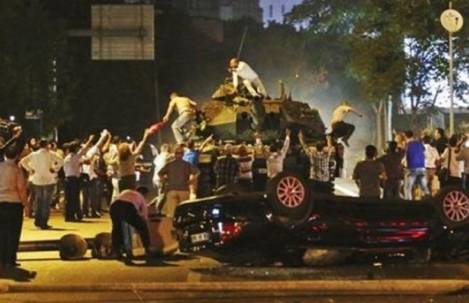 Spriječeno nasilno smjenjivanje vlasti