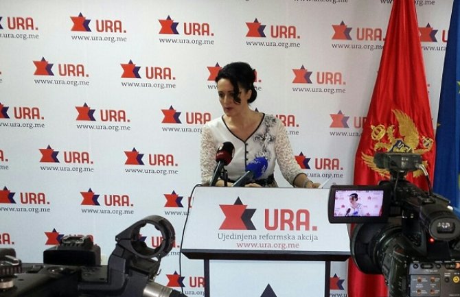 Bečanović: Bošković bježi od konkretnih odgovora