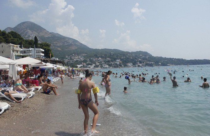 Djeca iz poplavljenih područja Srbije na ljetovanju u Sutomoru