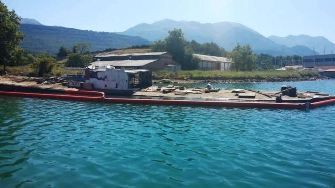 c87ba82b98d744848729c91c650bfe09