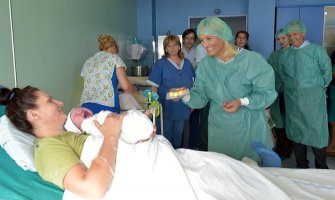 Šegrt: Svaki uloženi cent u porodilište višestruko vraća