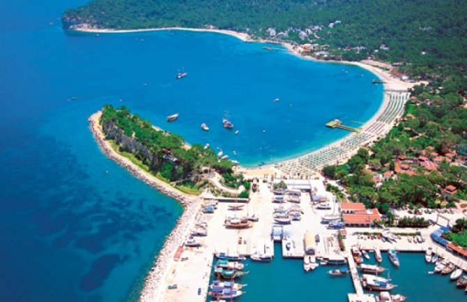 Crnogorci otkazuju ljetovanje u Turskoj