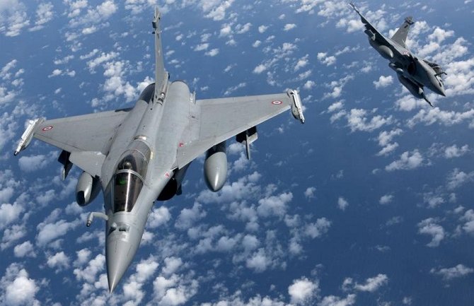 Nestao indijski vojni avion sa 29 osoba