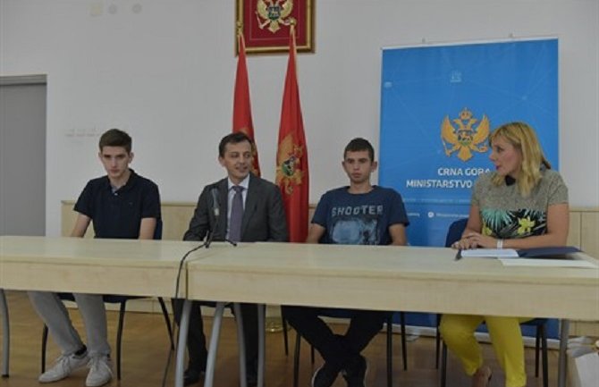 Uručene nagrade Nikoli Raičeviću, Veliboru Došljaku i Nini Mitrović