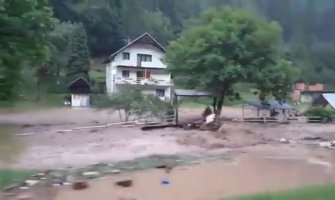 BiH: Vanredna situacija poslije snažnog nevremena (Video)