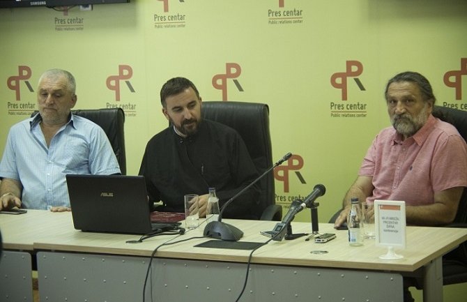 Herceg Novi: Na „Trgu od ćirilice“ pisci iz svih slovenskih zemalja