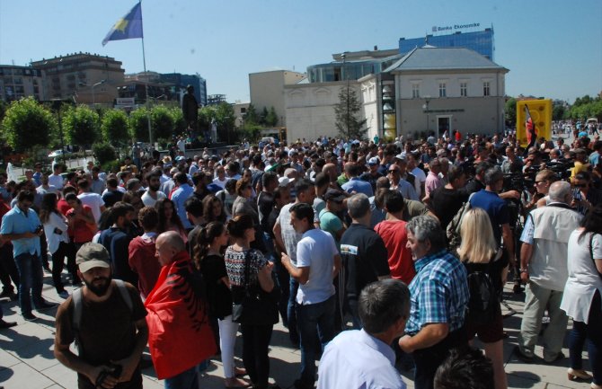 Priština: Građani protestuju protiv sporazuma o demarkaciji sa Crnom Gorom