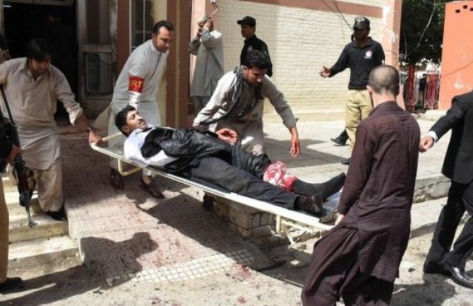 Pakistan: Najmanje 53 mrtvih i 50 povrijeđenih u napadu ispred bolnice