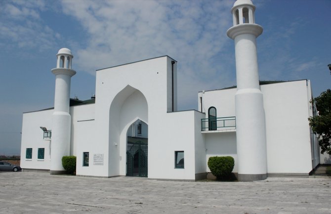 Sve manje vjernika odlazi na hadž, ove godine prijavilo se njih 47 iz Crne Gore