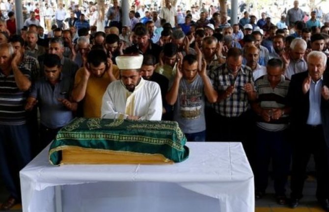 Polovina žrtava mlađa od 14 godina, stradala i tromjesečna beba