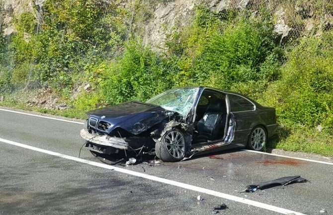 Sudar automobila i kamiona kod Dobrakova, povrijeđeno dvoje bh državljana