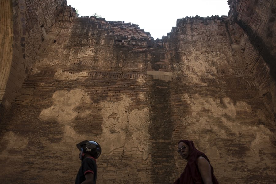 2016082521877725913593990Web