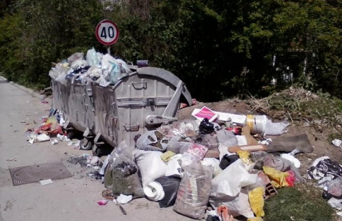 Za bacanje žvake kazna 100 eura, za odlaganje otpada na obalama do 7.500 eura