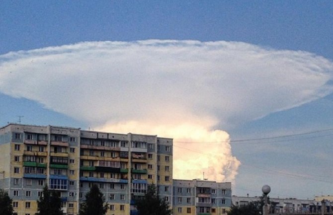 Sibir: Oblak u obliku pečurke izazvao paniku među stanovništvom (FOTO)